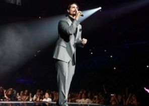 Backstreet Boys, din nou in formula completa! Kevin Richardson s-a intors in grup!
