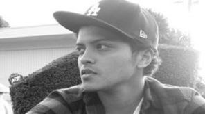 Bruno Mars lanseaza single-ul din noul Twilight (audio)