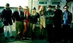 Britney, Lady Gaga si Beyonce, prietene in videoclipul ''Kinda Girl You Are''