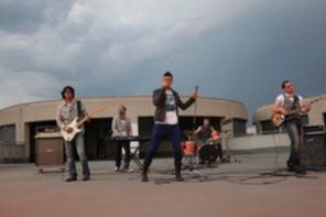 Hot new: Vama - Copilul Care Alearga Catre Mare (videoclip)