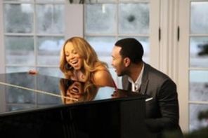 Hot new: Mariah Carey ft. John Legend - When Christmas Comes (audio)