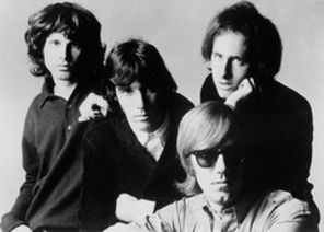 Asculta The Doors "She Smells So Nice" in varianta aniversara