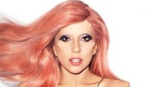 Lady Gaga vrea barbati dotati