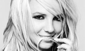 Britney Spears adora sa stea in bucatarie