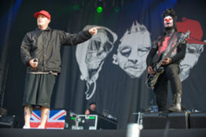 Limp Bizkit a ramas fara de casa de discuri