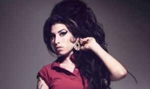 Familia lui Amy Winehouse, emotionata de ultimul album al artistei