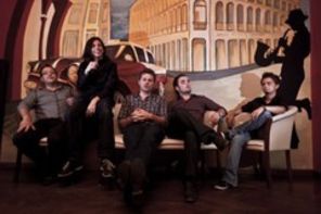 Trupa byron concerteaza la Cluj-Napoca si la Brasov