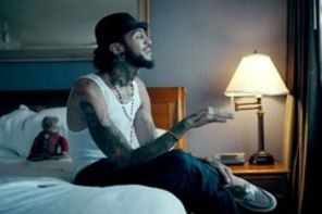 Hot new: Gym Class Heroes  feat. Neon Hitch - Ass Back Home (videoclip)