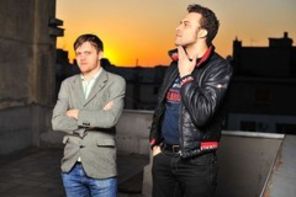 Hot New: Mes Quins - Lasati-ma sa trec, sunt artist! (audio)