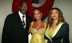 Parintii lui Beyonce au divortat