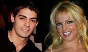 Jason Alexander nu crede in logodna lui Britney Spears