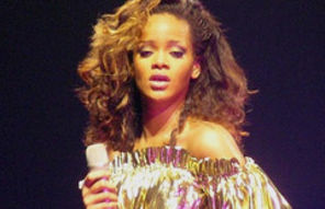 Rihanna, nr. 1 in topul vanzarilor digitale