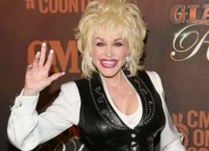 Dolly Parton vrea sa colaboreze cu Lady Gaga