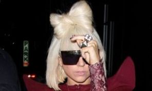 Fetita lui Beyonce a primit un tricou de 80.000 de dolari de la Lady Gaga