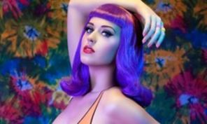 Katy Perry nu-si va da intalniri pana la finalizarea divortului