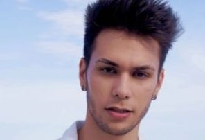 New artist: Madcore - Make me feel alive (videoclip cu versuri)