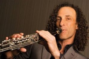 Kenny G divorteaza
