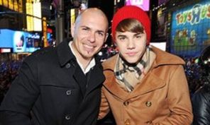 Justin Bieber vrea sa colaboreze cu Pitbull