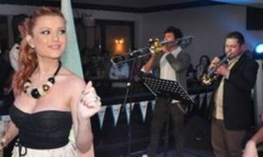 Elena Gheorghe face botez dupa Paste