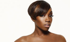 Estelle se pregateste de turneul american
