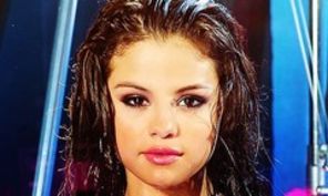 Selena Gomez ajunge la inchisoare, petrece si bea in "Spring Breakers"