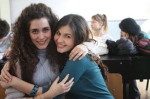 Tinerii din LaLa Band se impart cu succes intre Bac si filmarile pentru serial