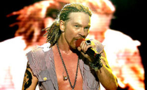 La multi ani, Axl Rose!