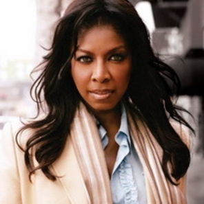 Natalie Cole, asaltata cu oferte de transplant de rinichi