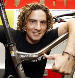 David Bisbal detine ultimul model de bicicleta, de 7700 de dolari