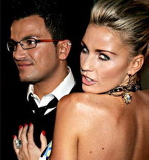 Peter Andre divorteaza de Jordan