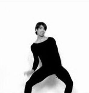 Joe Jonas asa cum nu l-ati mai vazut: pe tocuri (video)