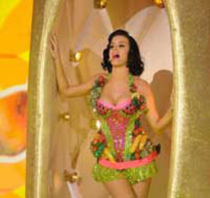 Katy Perry vs Katy Perry; cine are dreptate?