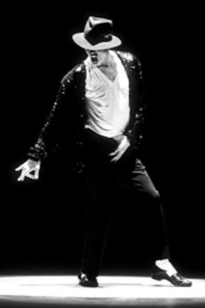 Michael Jackson a ajuns pe Luna (poza)