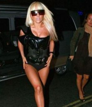 Lady GaGa: Tata credea ca sunt nebuna