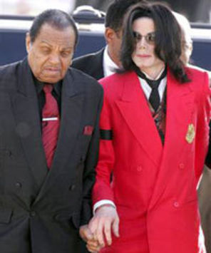 Joe Jackson: stiam ca Michael mai avea un copil (video)
