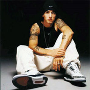 Interviu Eminem: Am fost fascinat de criminalii in serie