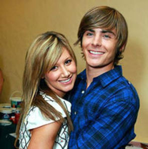Ashley Tisdale: sarutul cu Zac Efron a fost ciudat, nu dezgustator