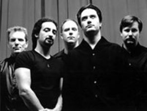 Membrii trupei Faith No More vor sa viziteze Palatul Parlamentului