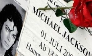 Michael Jackson va fi inmormantat de ziua lui