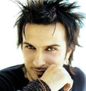 Tarkan ar putea reprezenta Turcia la Eurovision 2010