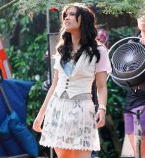 Demi Lovato ofera `Gift of a Friend`