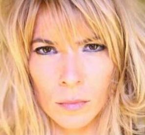 Maria Radu revine cu un nou single: `Too Late For You`