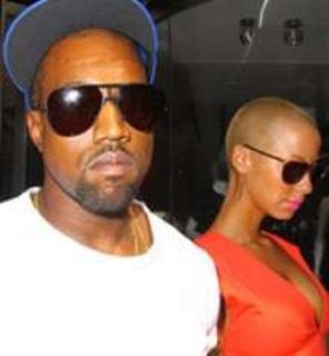 Kanye West vs. paparazzi (episodul 715)
