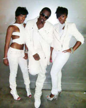 P. Diddy si Banii murdari (Dirty Money) creaza `Ingeri` (Angels) (video)