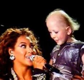 Beyonce i-a cantat `Halo` unei fetite bolnave de leucemie