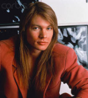 Trupa Guns N` Roses, data in judecata de 2 case de discuri