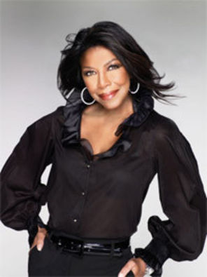 Dieta Natalie Cole - sucuri naturale, fructe si branzeturi fine