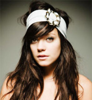Lily Allen e obsedata de Elton John (video)
