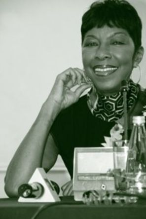 Natalie Cole in cautarea lui Dracula
