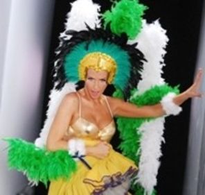 Andreea Banica e Queen of Samba in noul videoclip